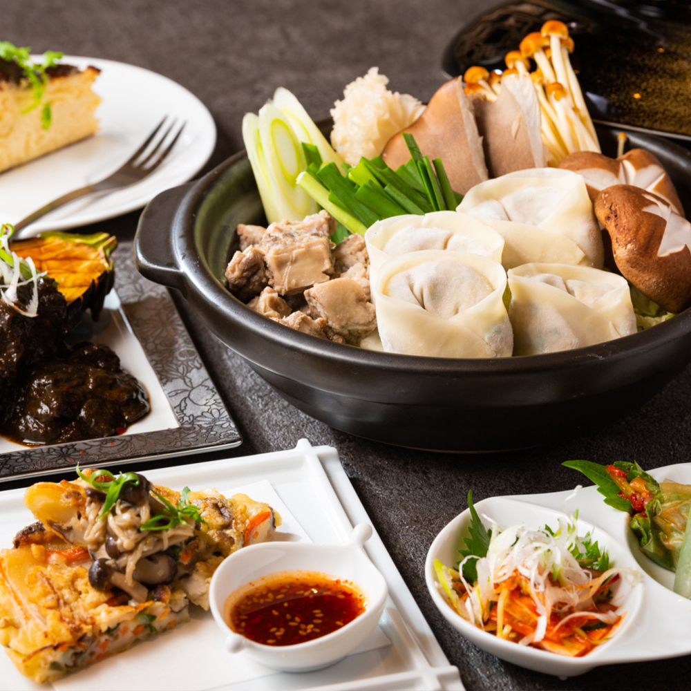 自家製韓国餃子鍋コース (2.5時間飲み放題付 5,900円)